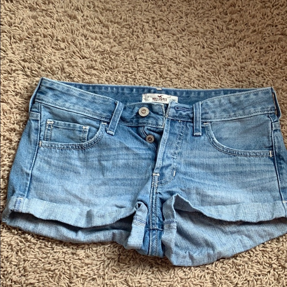 Hollister button-fly shorts
